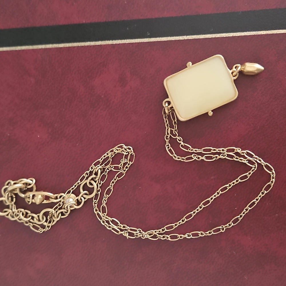 Cabi Necklace w/ Marbleized Pendant.